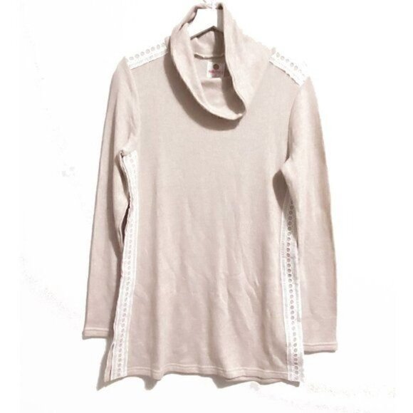 NWT Marleylilly turtleneck top with lace trims - Picture 1 of 8